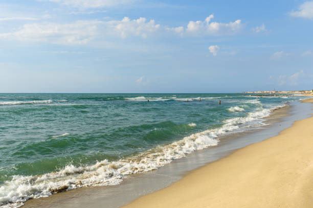 Onde sulla spiaggia di Marina di Pisa